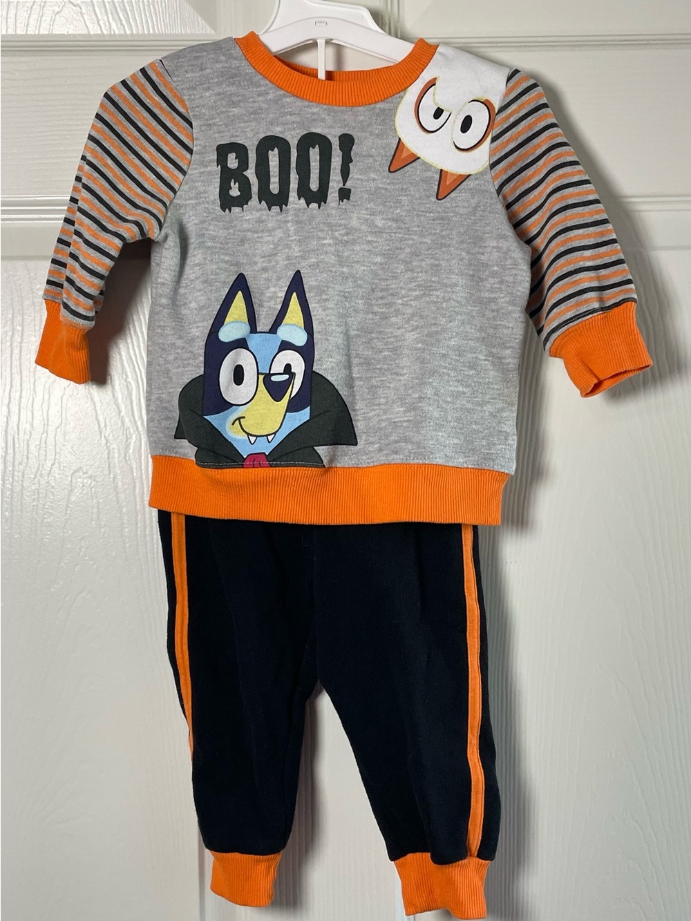 Bluey Boys' Gray & Orange Halloween Boo! Two-Piece Outfit Set